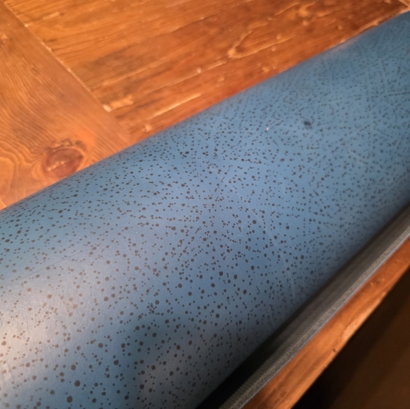 Lululemon Athletica Blue Yoga Mat - Picture 4 of 4